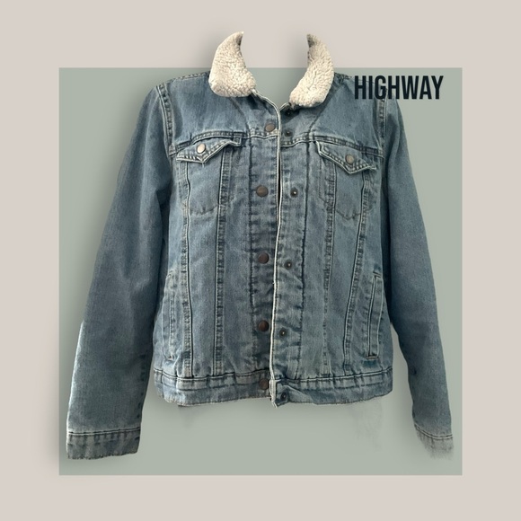 Highway Image Jean Jacket Blue Denim Distressed Sherpa lined Trucker SZ M - Picture 1 of 8